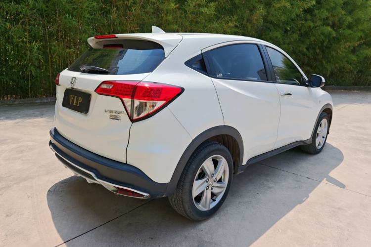 Used Honda Vezel 2020 220 TURBO CVT Elite Edition Exterior 4