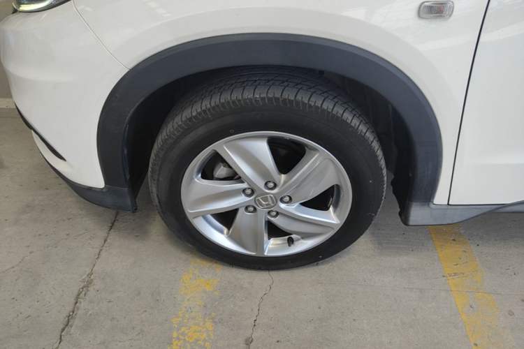 Used Honda Vezel 2020 1.5L CVT Elite Edition Exterior 4