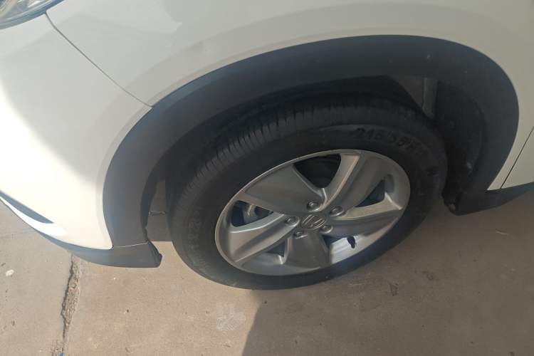 Used Honda Vezel 2020 1.5L CVT Elite Edition Exterior 4