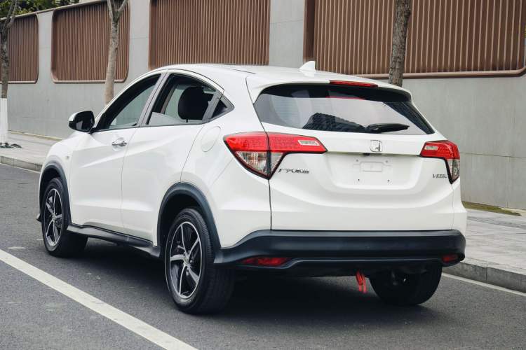 Used Honda Vezel 2020 1.5L CVT Pioneer Edition Exterior 4