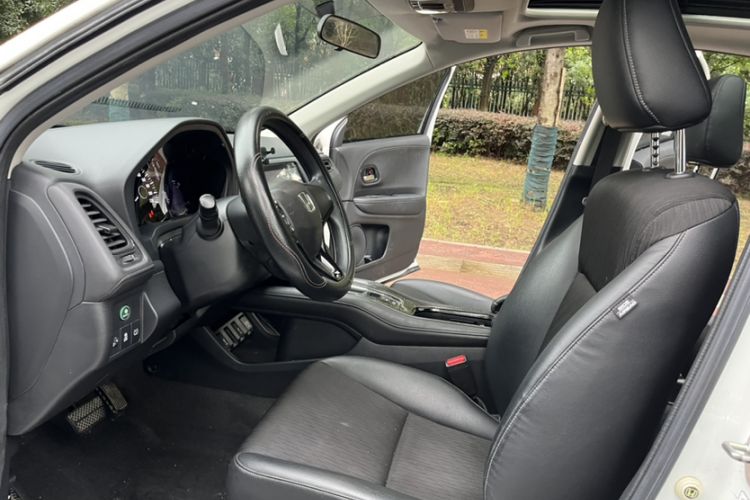 Used Honda Vezel 2020 1.5L CVT Luxury Edition Exterior 4