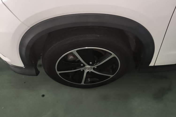 Used Honda Vezel 2020 1.5L CVT Luxury Edition Exterior 4