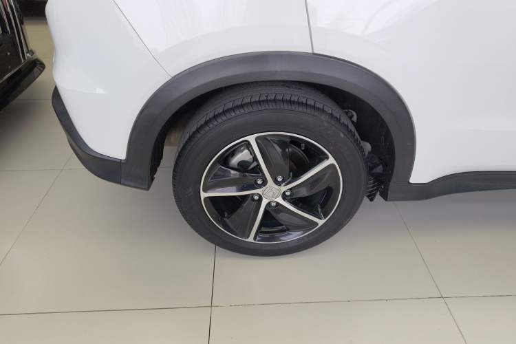 Used Honda Vezel 2020 1.5L CVT Pioneer Edition Exterior 5