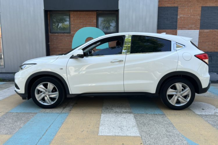 Used Honda Vezel 2020 220 TURBO CVT Elite Edition Exterior 5
