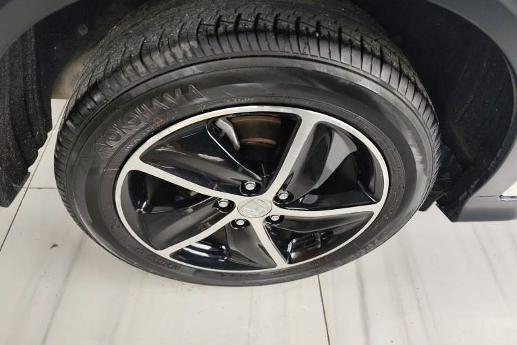 Used Honda Vezel 2020 1.5L CVT Pioneer Edition Exterior 5