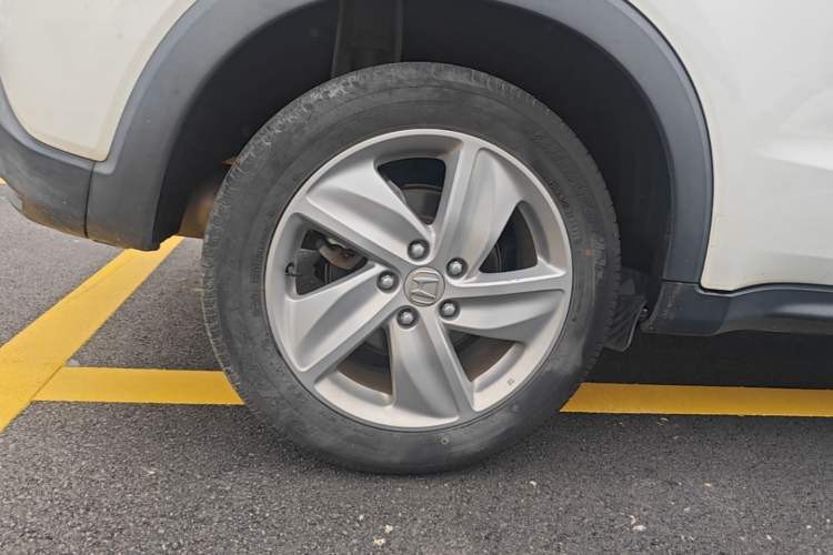 Used Honda Vezel 2020 1.5L CVT Elite Edition Exterior 5