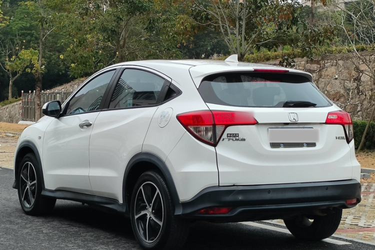 Used Honda Vezel 2020 1.5L CVT Pioneer Edition Exterior 5