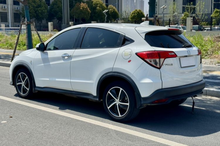 Used Honda Vezel 2020 1.5L CVT Pioneer Edition Exterior 5
