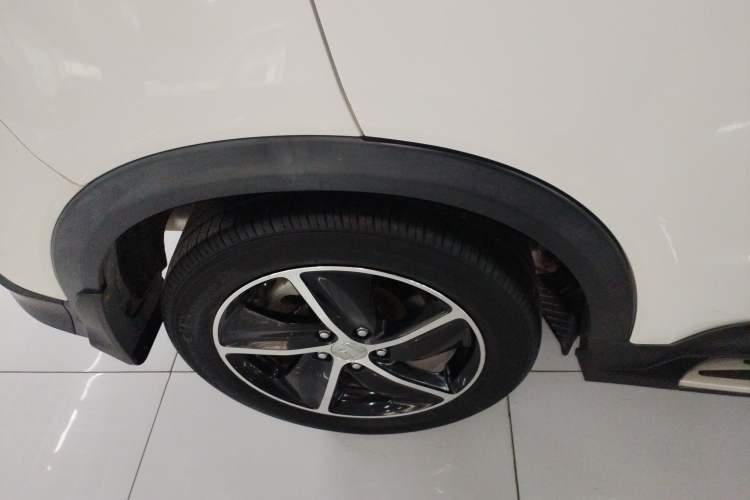 Used Honda Vezel 2020 1.5L CVT Pioneer Edition Exterior 5