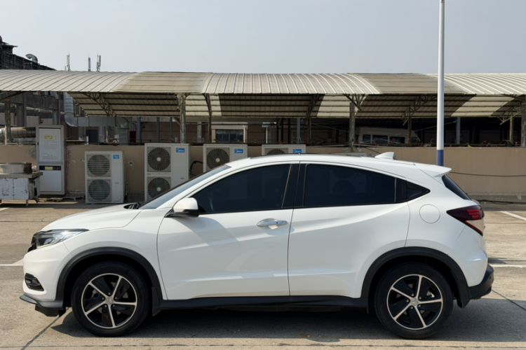 Used Honda Vezel 2020 220 TURBO CVT Luxury Edition Exterior 5