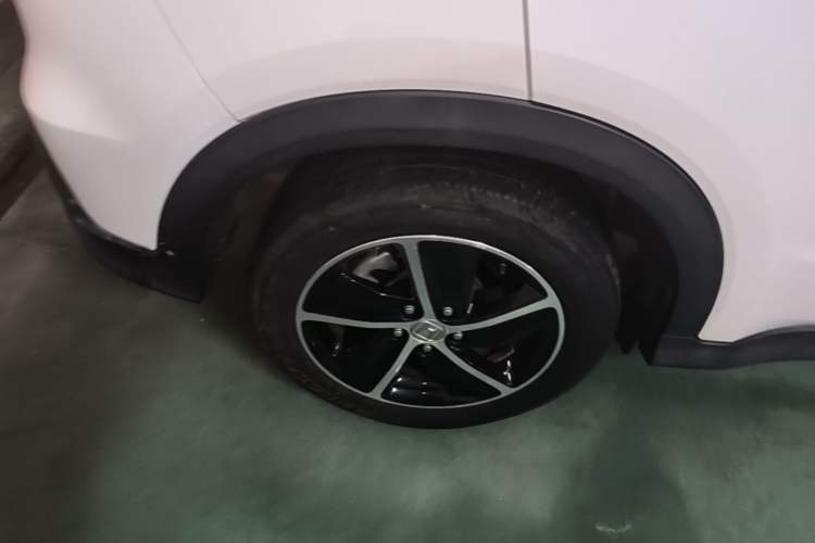 Used Honda Vezel 2020 1.5L CVT Luxury Edition Exterior 5