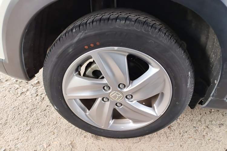 Used Honda Vezel 2020 1.5L CVT Elite Edition Exterior 5