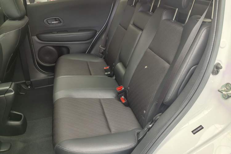 Used Honda Vezel 2020 1.5L CVT Pioneer Edition Exterior 6