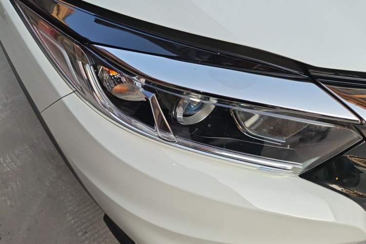 Used Honda Vezel 2020 1.5L CVT Pioneer Edition Exterior 6