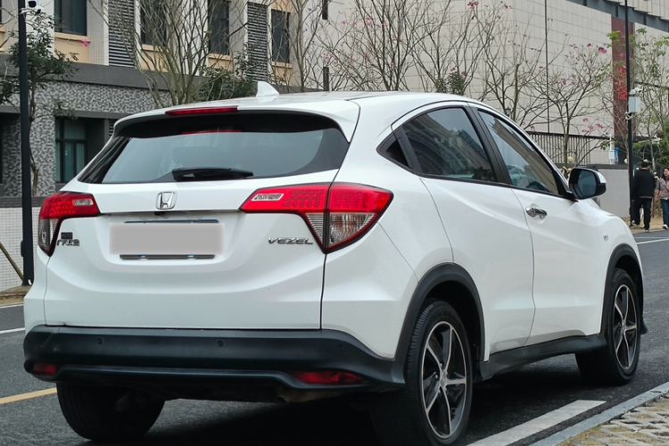 Used Honda Vezel 2020 1.5L CVT Pioneer Edition Exterior 6
