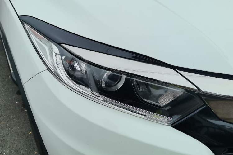 Used Honda Vezel 2020 1.5L CVT Pioneer Edition Exterior 6