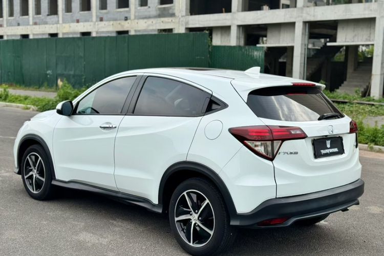 Used Honda Vezel 2020 1.5L CVT Luxury Edition Exterior 6