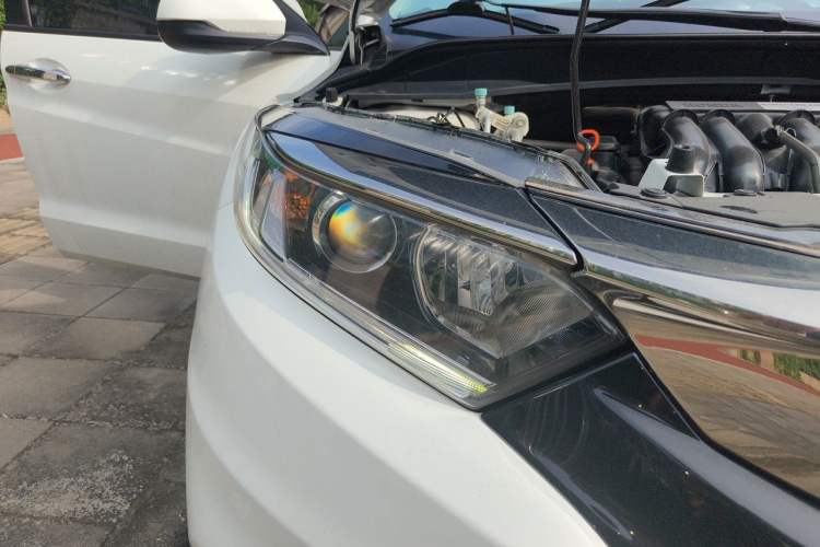 Used Honda Vezel 2020 1.5L CVT Pioneer Edition Exterior 6