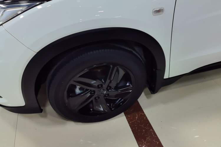 Used Honda Vezel 2020 1.5L CVT Elite Edition Exterior 7
