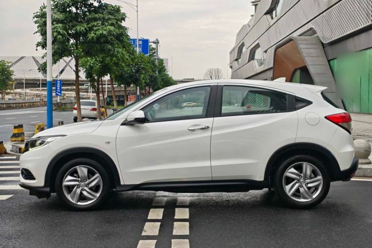 Used Honda Vezel 2020 220 TURBO CVT Elite Edition Exterior 7