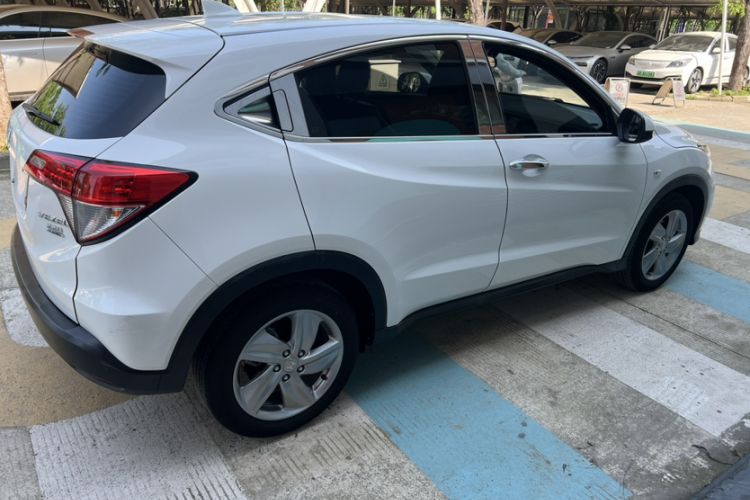 Used Honda Vezel 2020 220 TURBO CVT Elite Edition Exterior 8