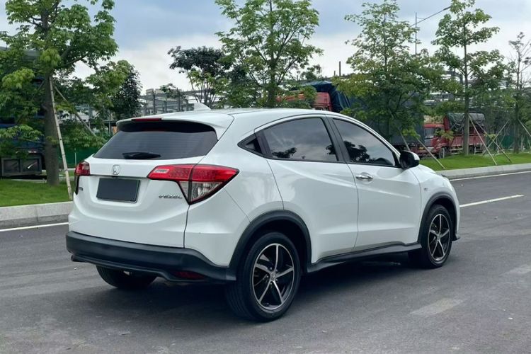 Used Honda Vezel 2020 1.5L CVT Pioneer Edition Exterior 8
