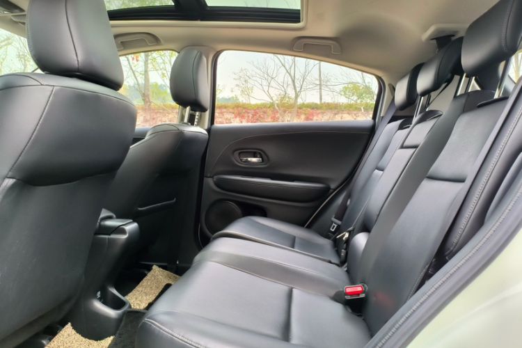 Used Honda Vezel 2020 1.5L CVT Pioneer Edition Exterior 8