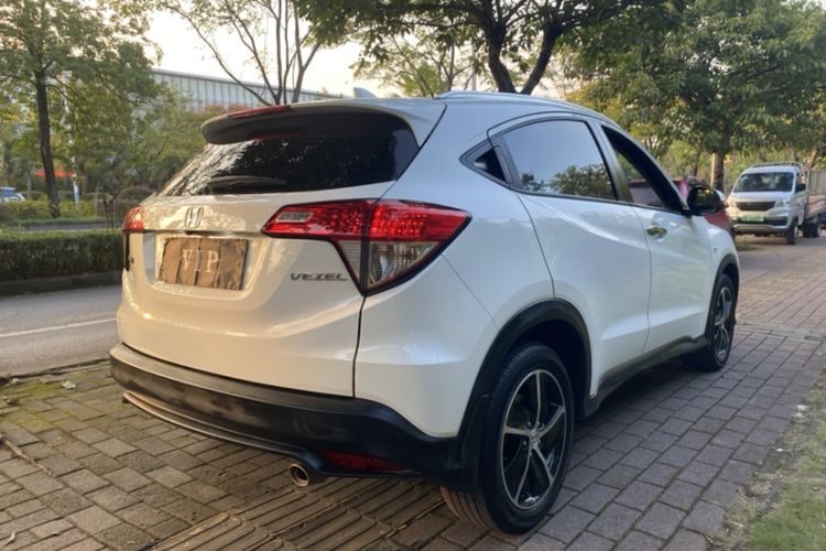 Used Honda Vezel 2020 1.5L CVT Pioneer Edition Exterior 8