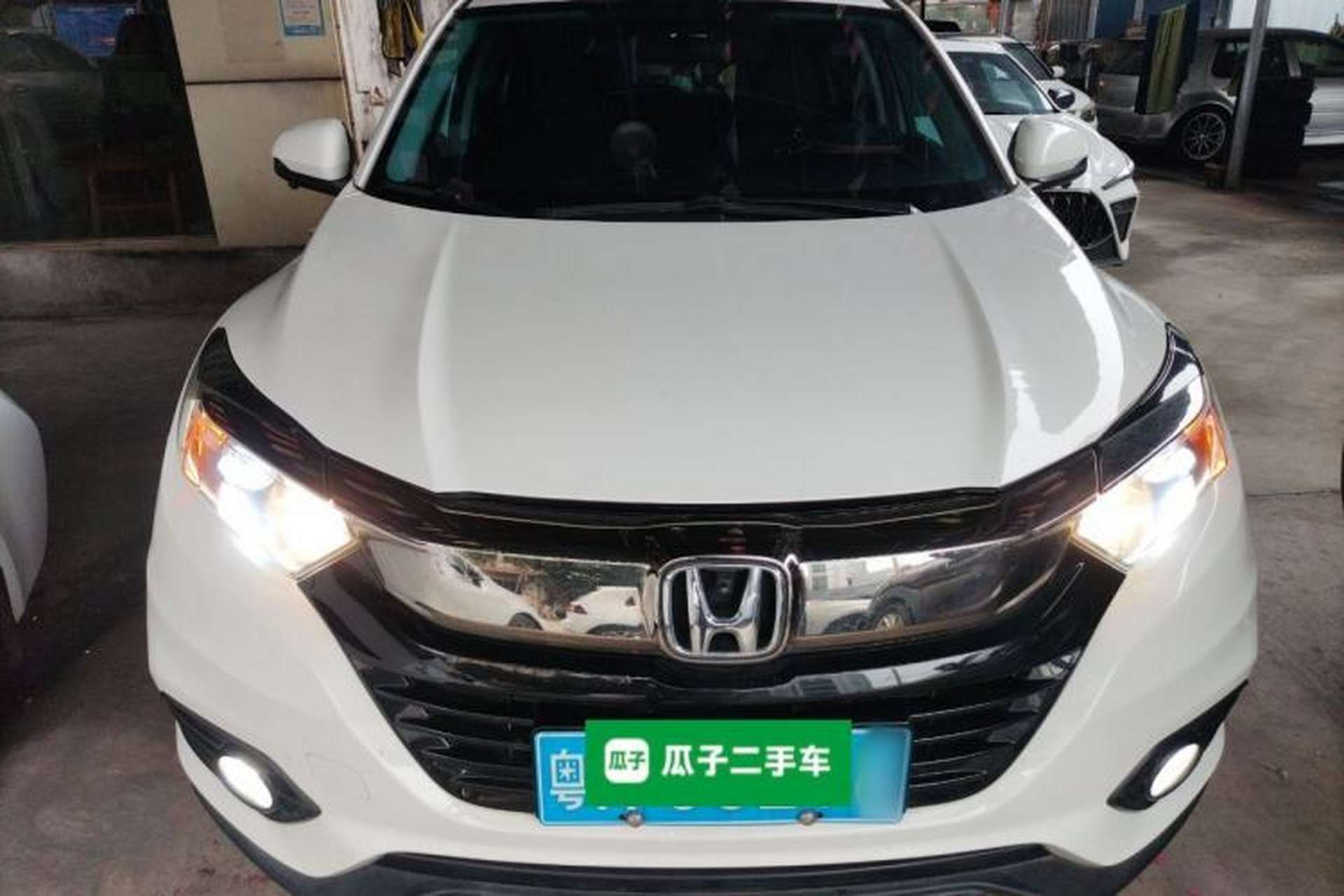 Used Honda Vezel 2020 1.5L CVT Elite Edition Front