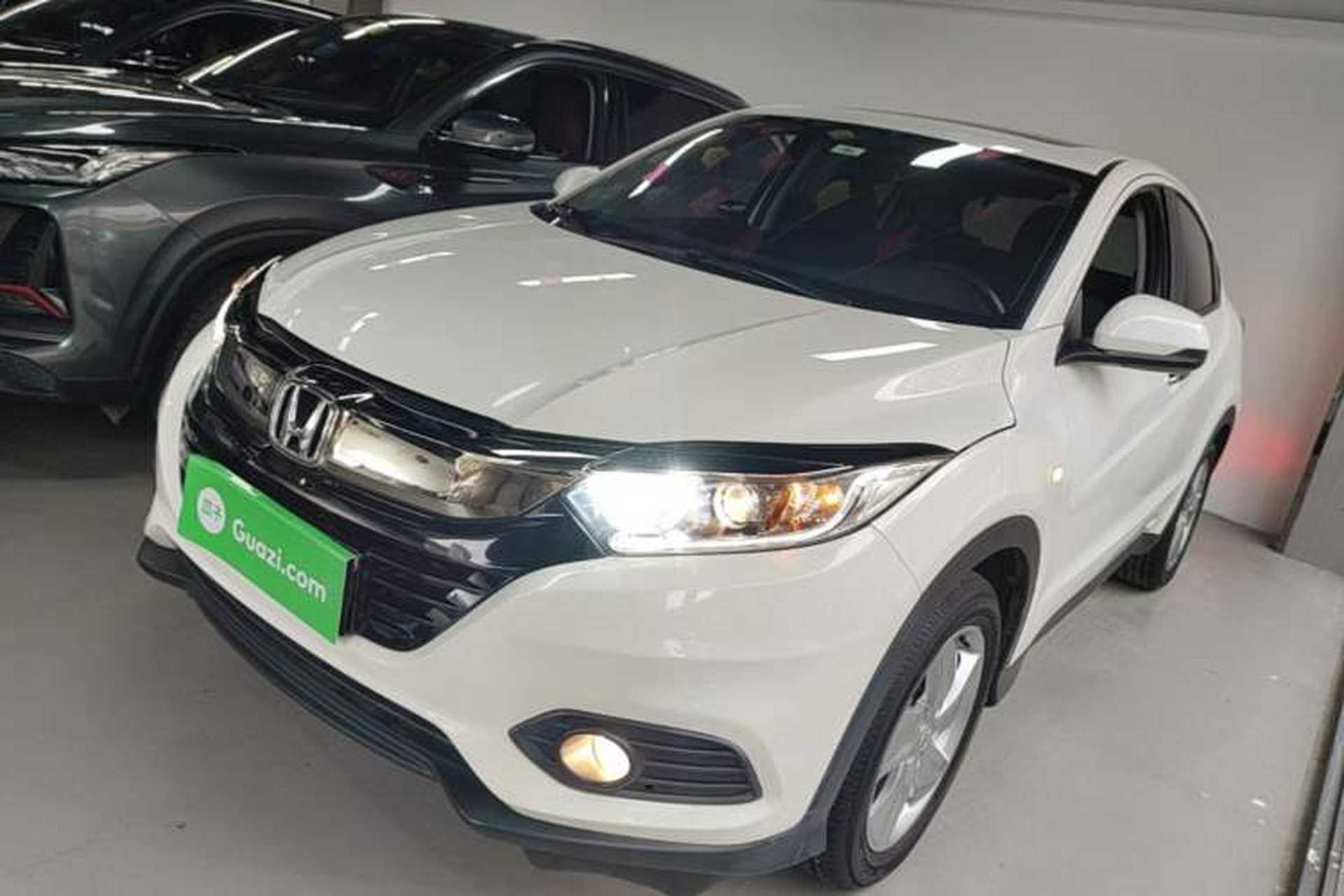 Used Honda Vezel 2020 1.5L CVT Elite Edition Front Left 45 Deg