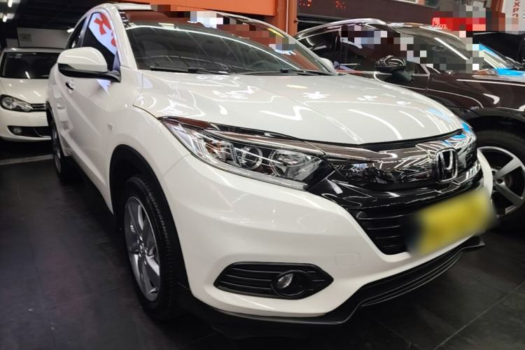 Used Honda Vezel 2020 220 TURBO CVT Elite Edition Front Right 45 Deg