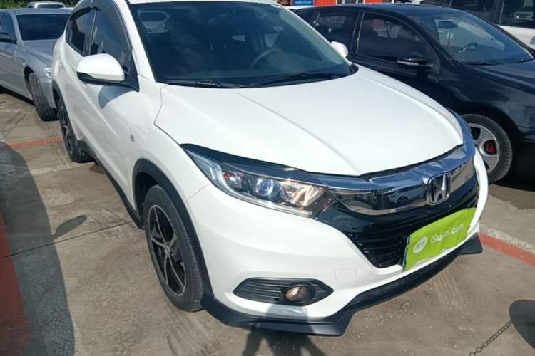 Used Honda Vezel 2020 1.5L CVT Pioneer Edition Front Right 45 Deg