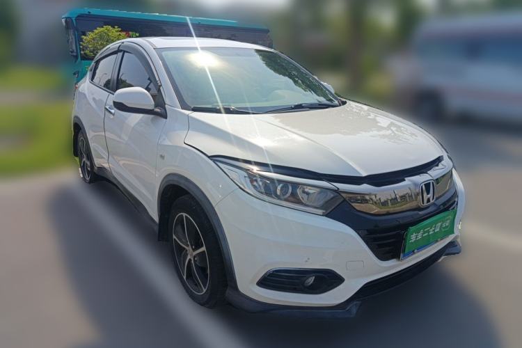 Used Honda Vezel 2020 1.5L CVT Pioneer Edition Front Right 45 Deg