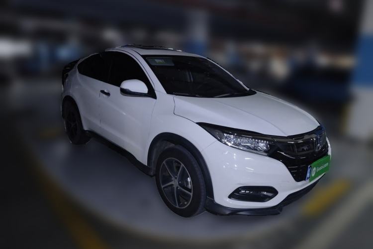 Used Honda Vezel 2020 1.5L CVT Luxury Edition Front Right 45 Deg