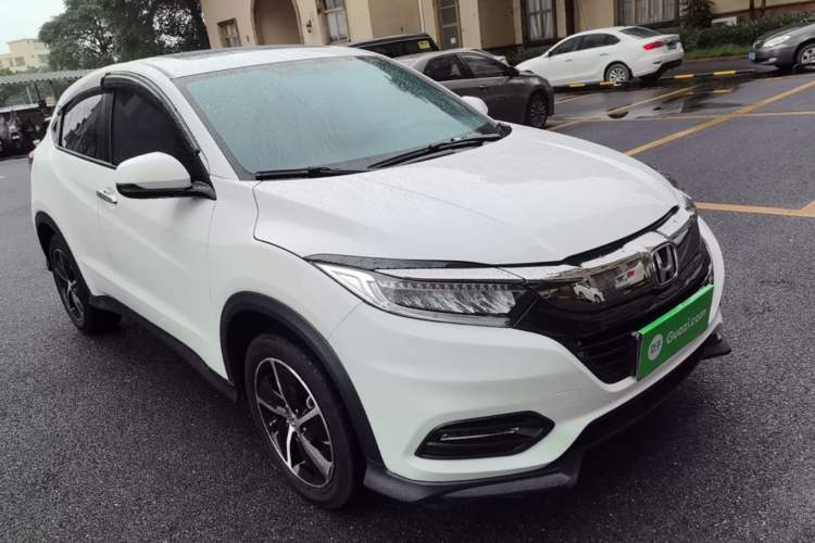 Used Honda Vezel 2020 220 TURBO CVT Luxury Edition Front Right 45 Deg