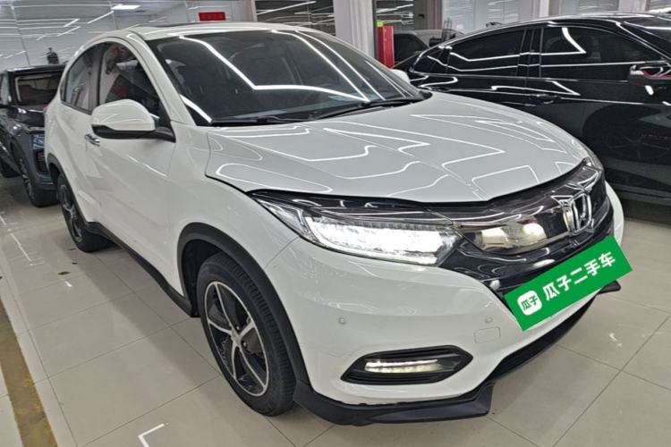 Used Honda Vezel 2020 1.5L CVT Luxury Edition Front Right 45 Deg
