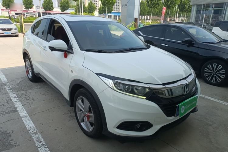 Used Honda Vezel 2020 1.5L CVT Elite Edition Front Right 45 Deg