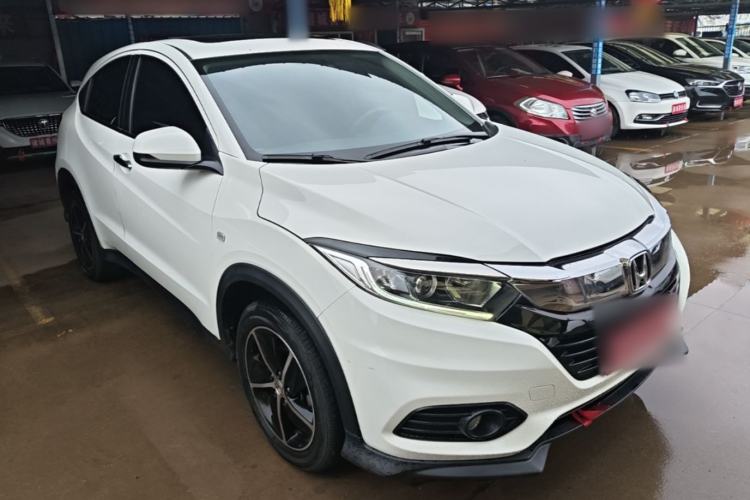 Used Honda Vezel 2020 1.5L CVT Pioneer Edition Front Right 45 Deg