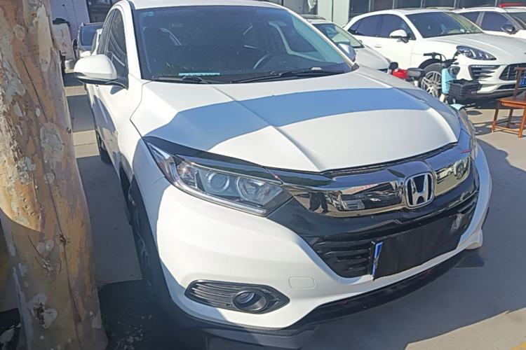 Used Honda Vezel 2020 1.5L CVT Pioneer Edition Front Right 45 Deg