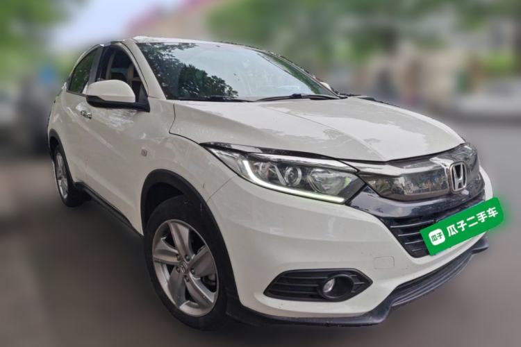 Used Honda Vezel 2020 220 TURBO CVT Elite Edition Front Right 45 Deg