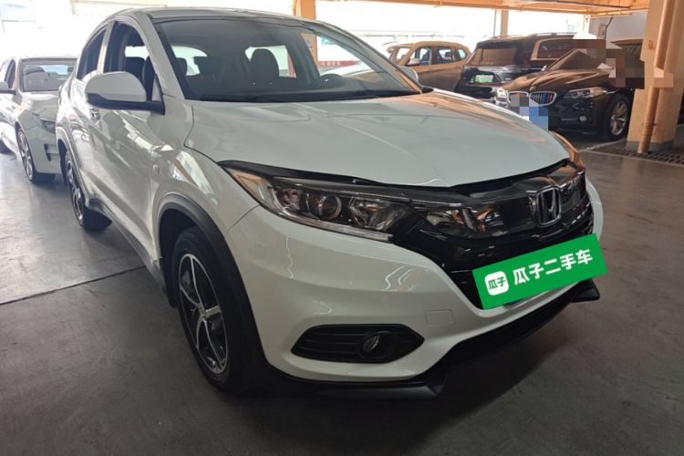 Used Honda Vezel 2020 1.5L CVT Pioneer Edition Front Right 45 Deg