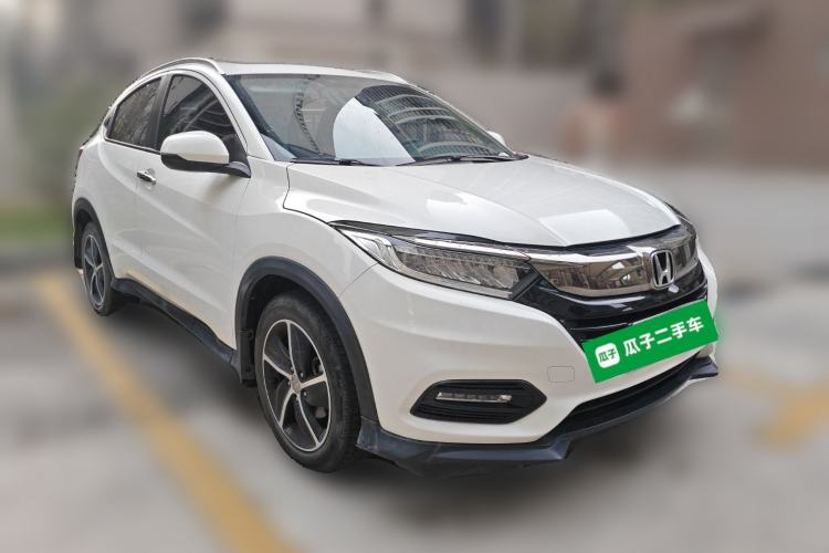 Used Honda Vezel 2020 1.5L CVT Luxury Edition Front Right 45 Deg