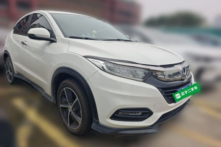 Used Honda Vezel 2020 1.5L CVT Luxury Edition Front Right 45 Deg
