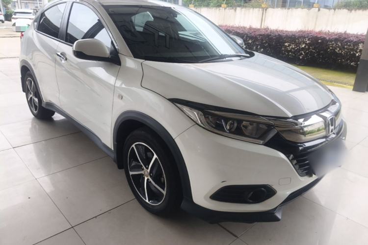 Used Honda Vezel 2020 1.5L CVT Pioneer Edition Front Right 45 Deg
