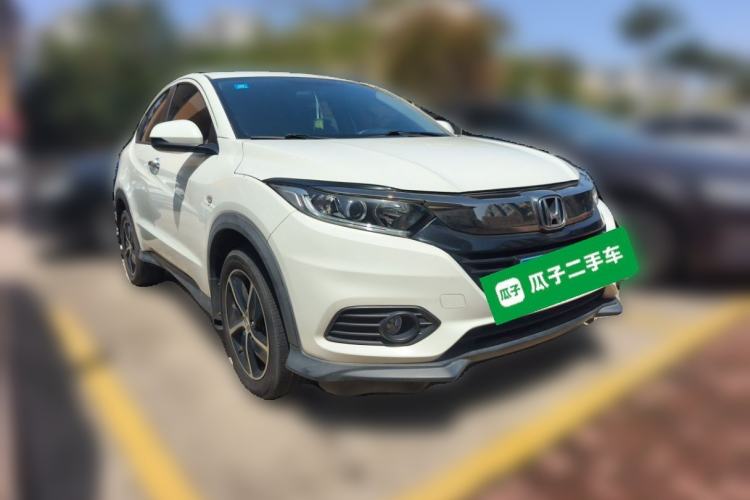 Used Honda Vezel 2020 1.5L CVT Pioneer Edition Front Right 45 Deg