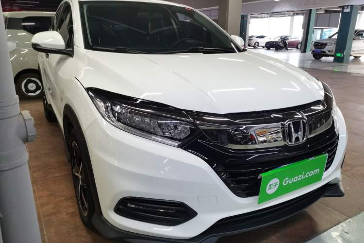 Used Honda Vezel 2020 1.5L CVT Luxury Edition Front Right 45 Deg
