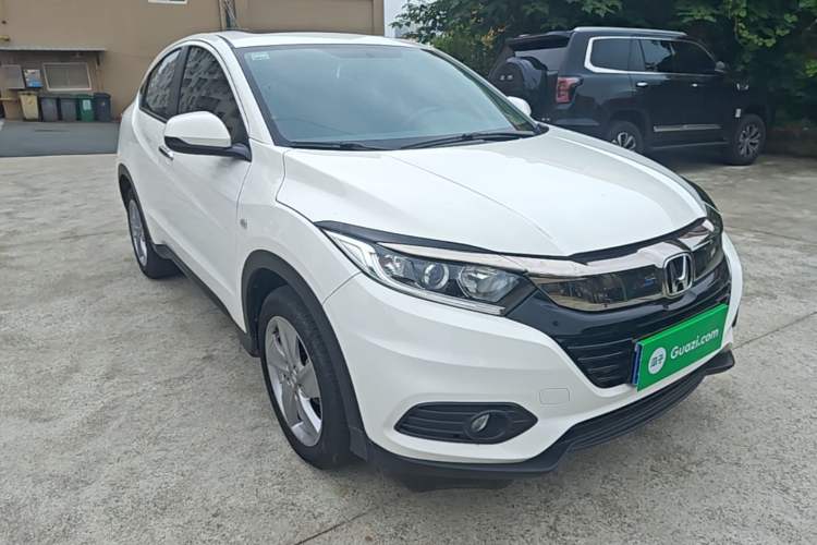 Used Honda Vezel 2020 1.5L CVT Elite Edition Front Right 45 Deg