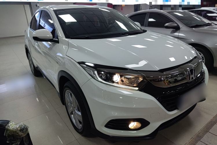 Used Honda Vezel 2020 220 TURBO CVT Elite Edition Front Right 45 Deg