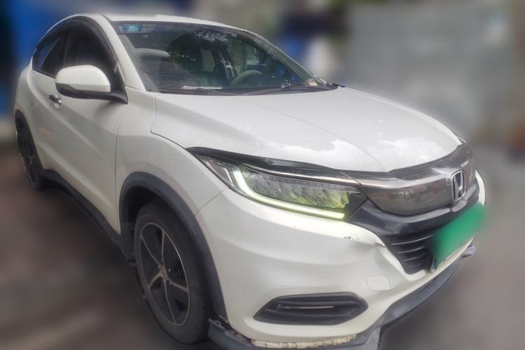 Used Honda Vezel 2020 1.5L CVT Luxury Edition Front Right 45 Deg