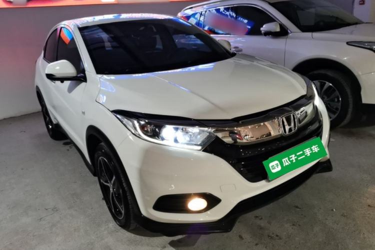Used Honda Vezel 2020 1.5L CVT Pioneer Edition Front Right 45 Deg